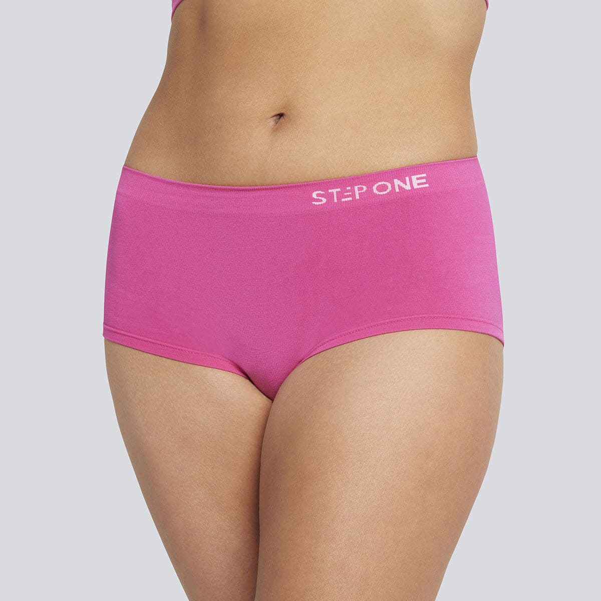 Women's SmoothFit Boyleg - Pink Yarrow - Bamboo Underwear - Model:Natalia